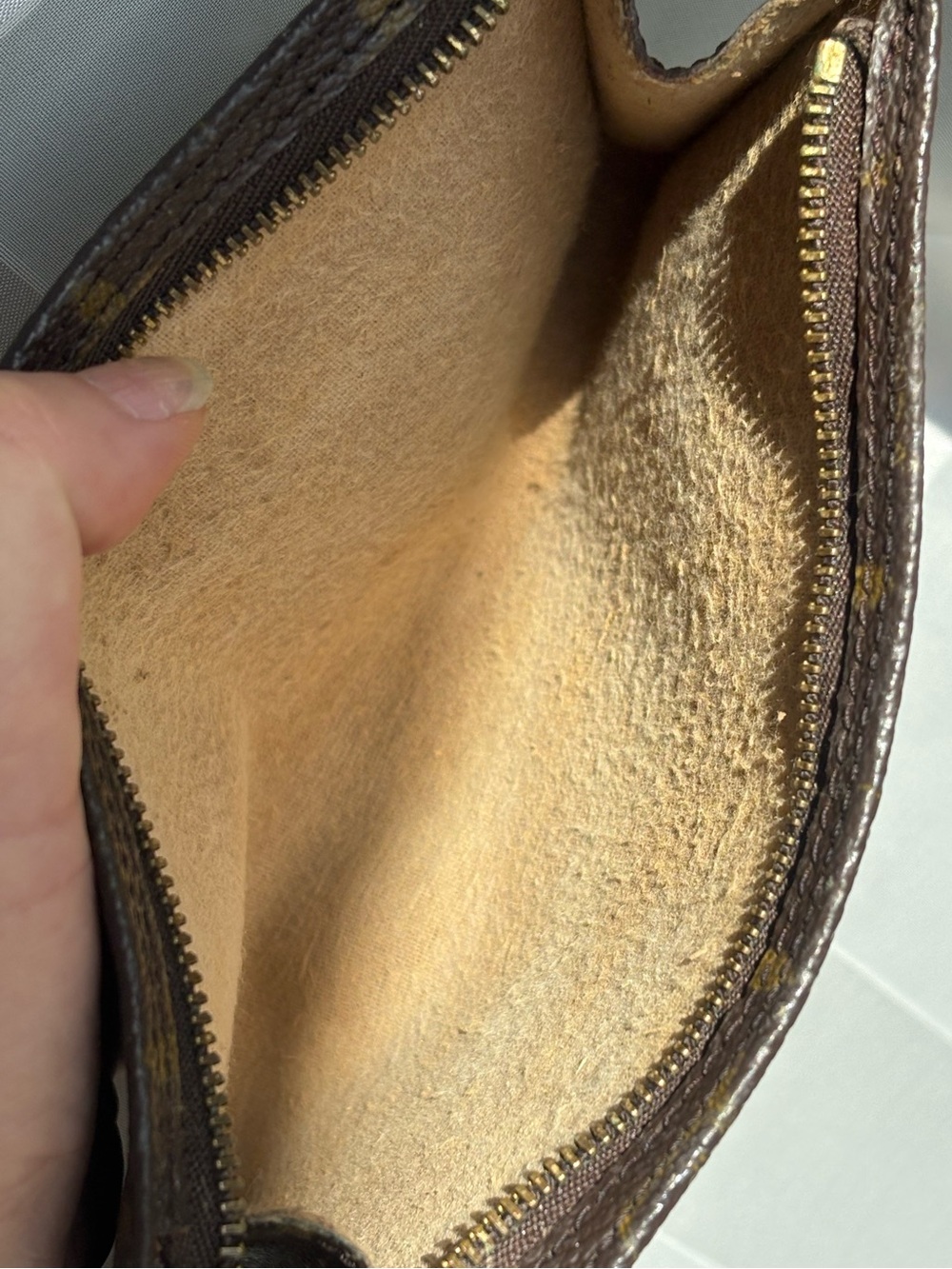 Auth LOUIS VUITTON Monogram Bucket PM Accessory Pouch - Picture 2 of 13